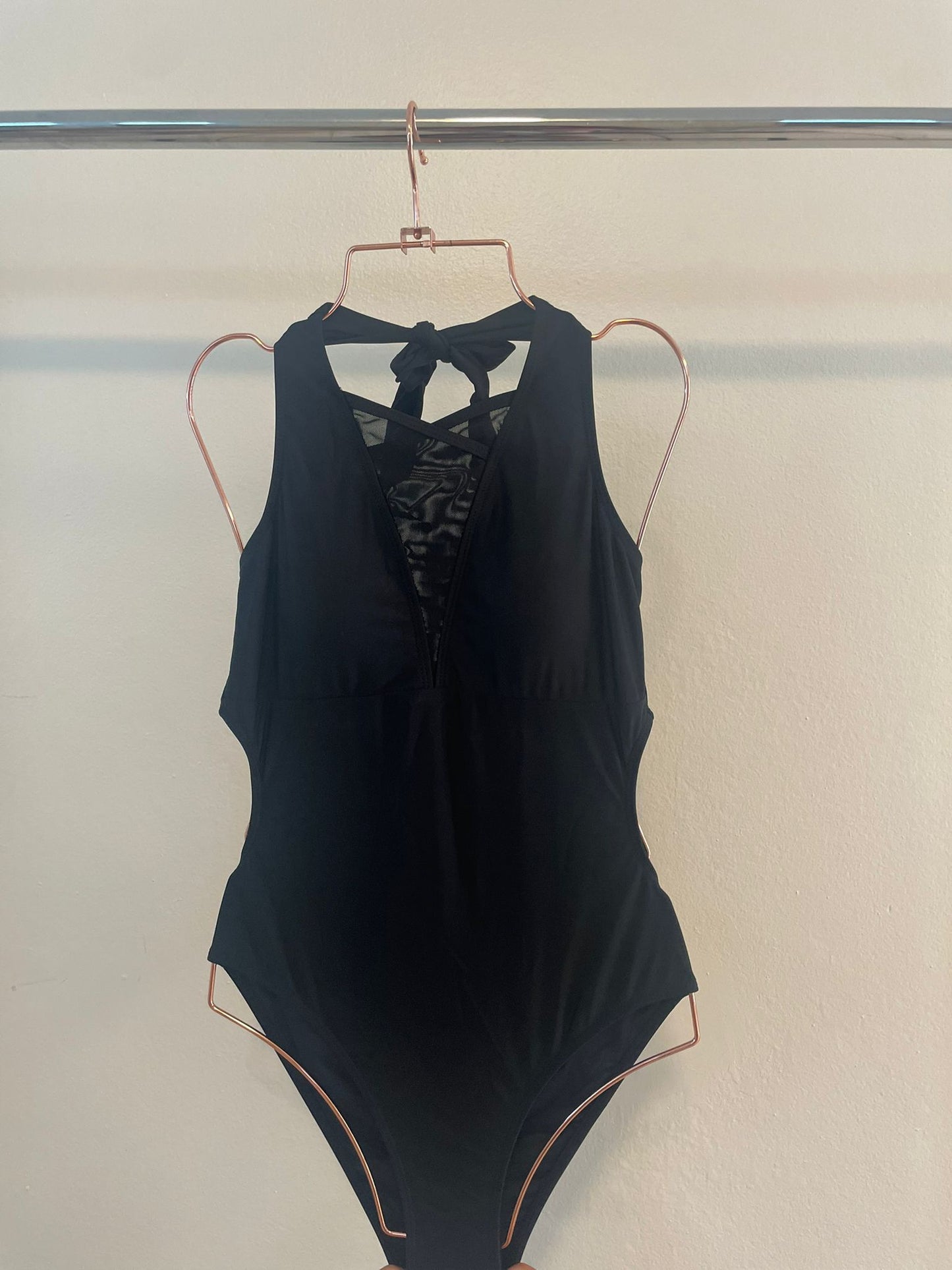 Full black